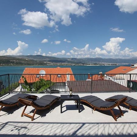 Apartment With Terrace And Sea View - Lucic Trogir Exterior foto