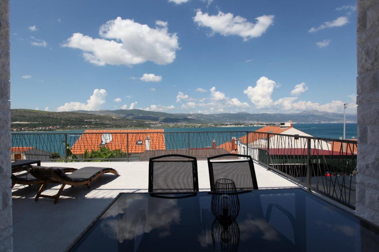 Apartment With Terrace And Sea View - Lucic Trogir Exterior foto