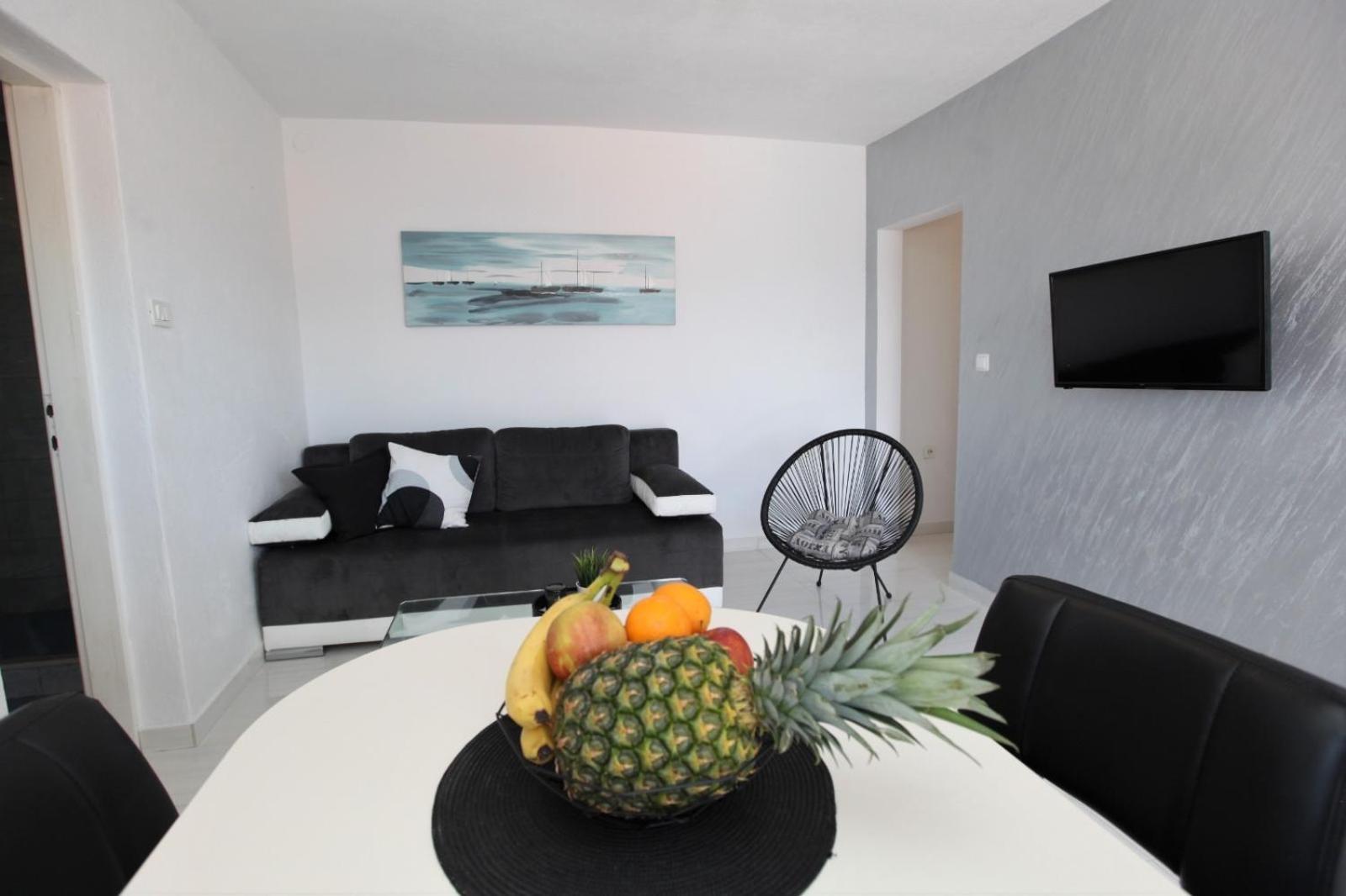Apartment With Terrace And Sea View - Lucic Trogir Exterior foto