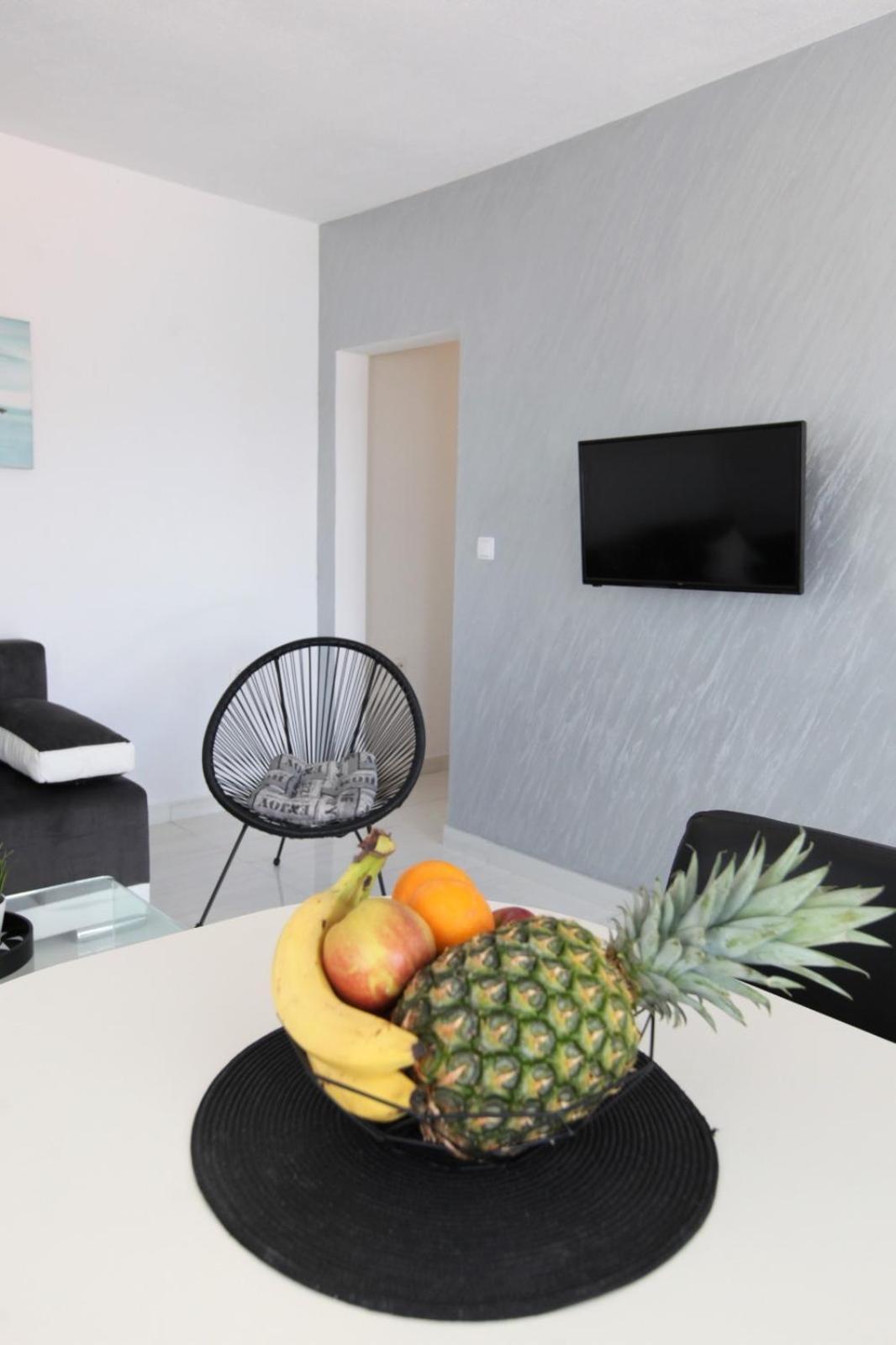 Apartment With Terrace And Sea View - Lucic Trogir Exterior foto