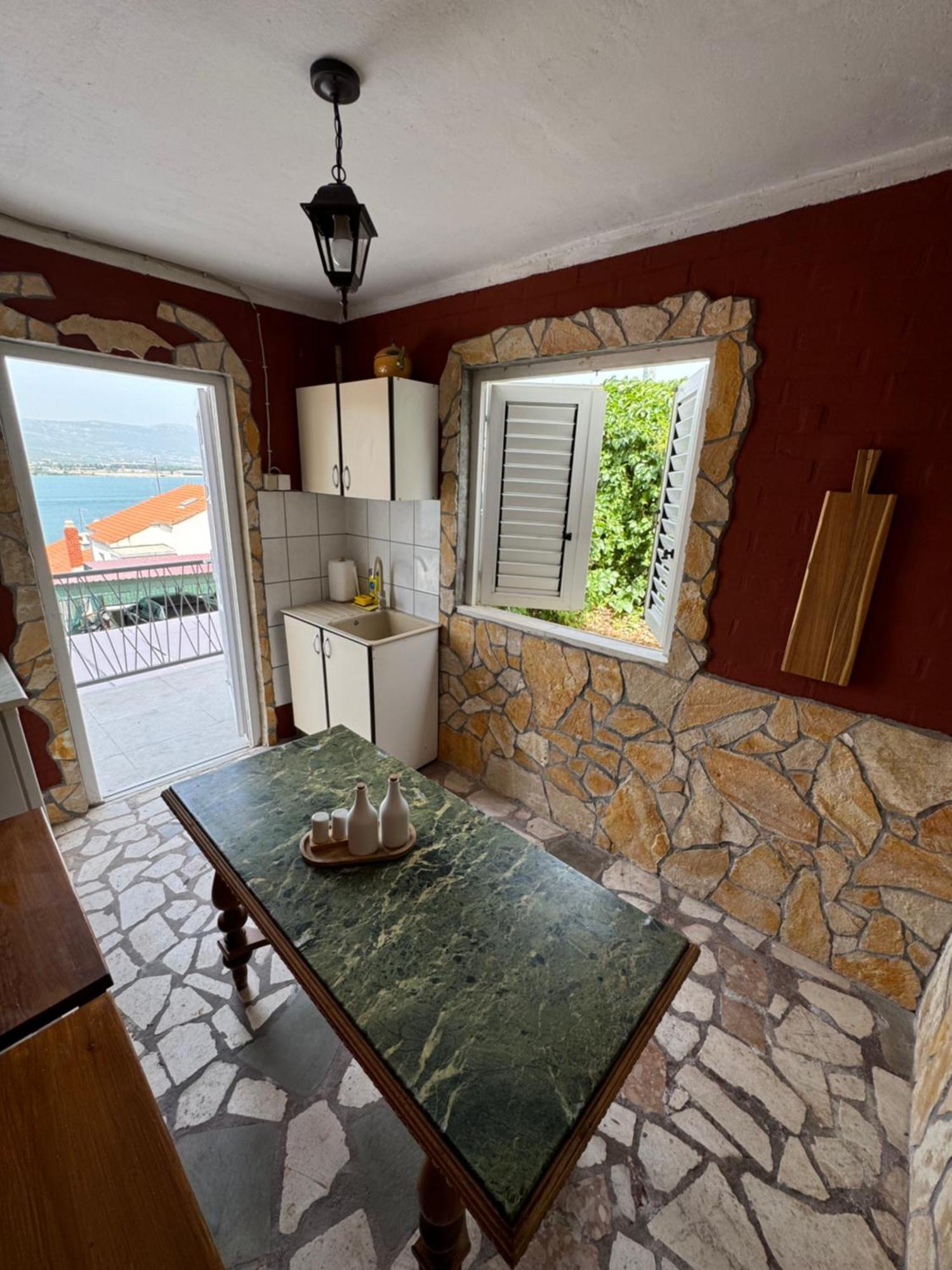 Apartment With Terrace And Sea View - Lucic Trogir Exterior foto